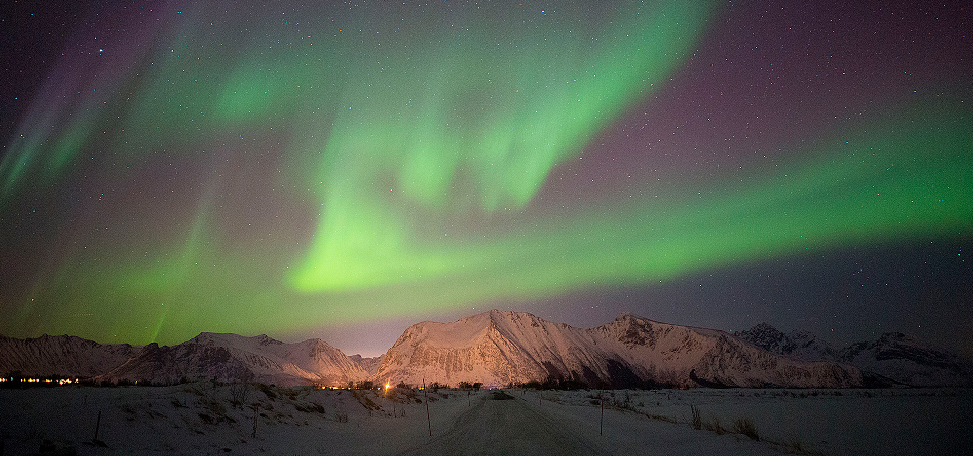 Hoje a ciência sabe bastante a respeito. As auroras são formadas pela interação entre a radiação solar e os gases atmosféricos